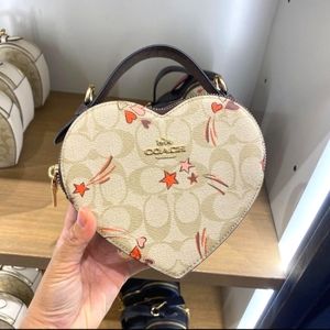 NWT Coach CK523 Heart Crossbody In Signature Canvas With Heart And Star Print.